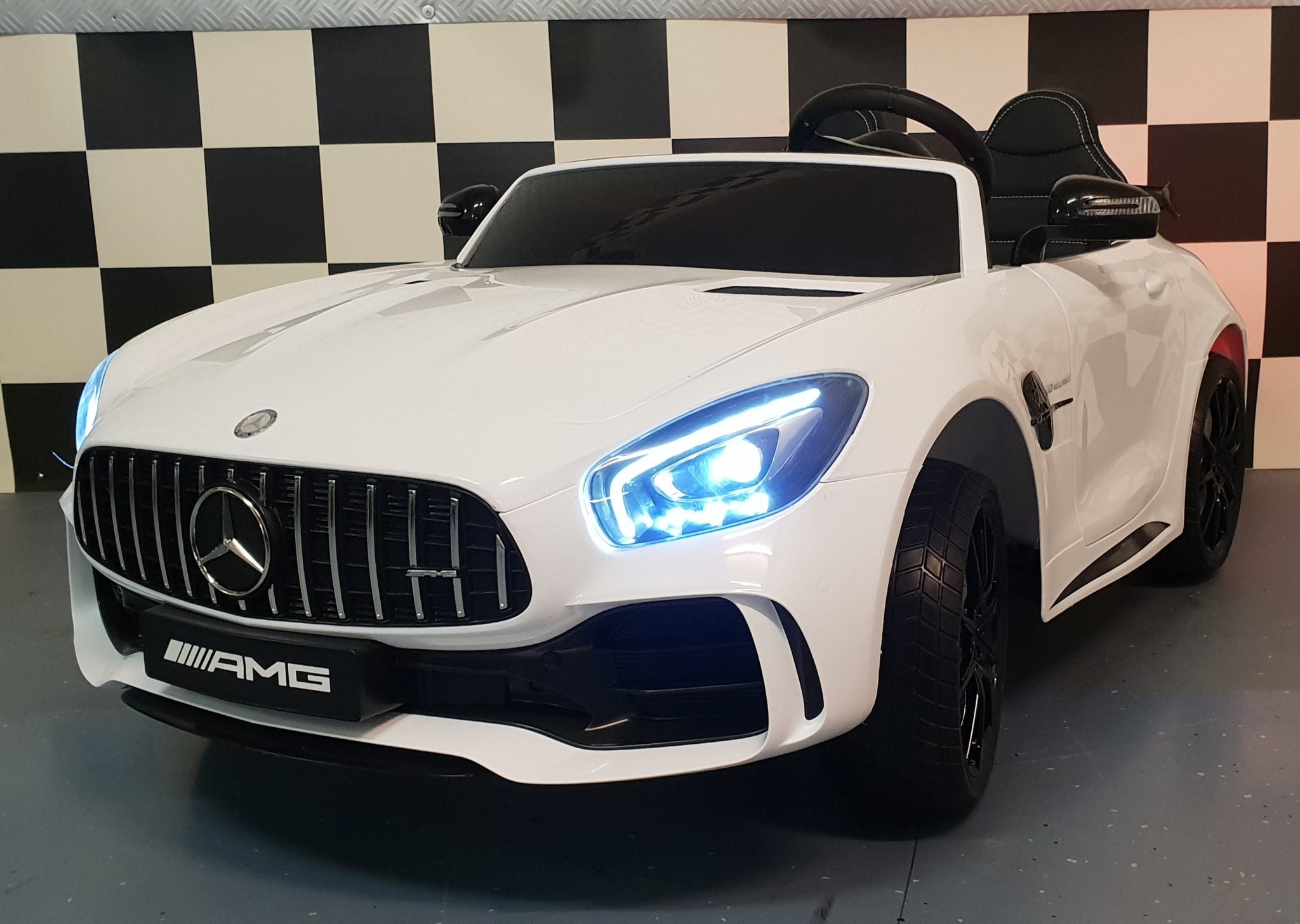 Mercedes 2 persoons kinderauto AMG GTR 2x12 volt 4WD wit
