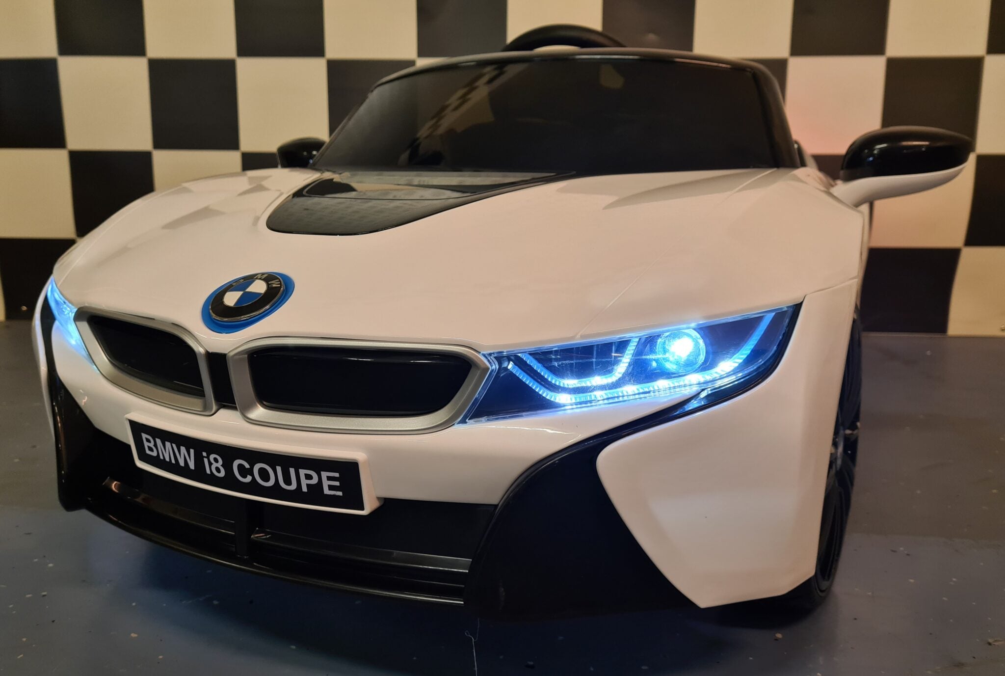 Elektrische kinderauto BMW i8 12V 2.4G afstandbediening wit