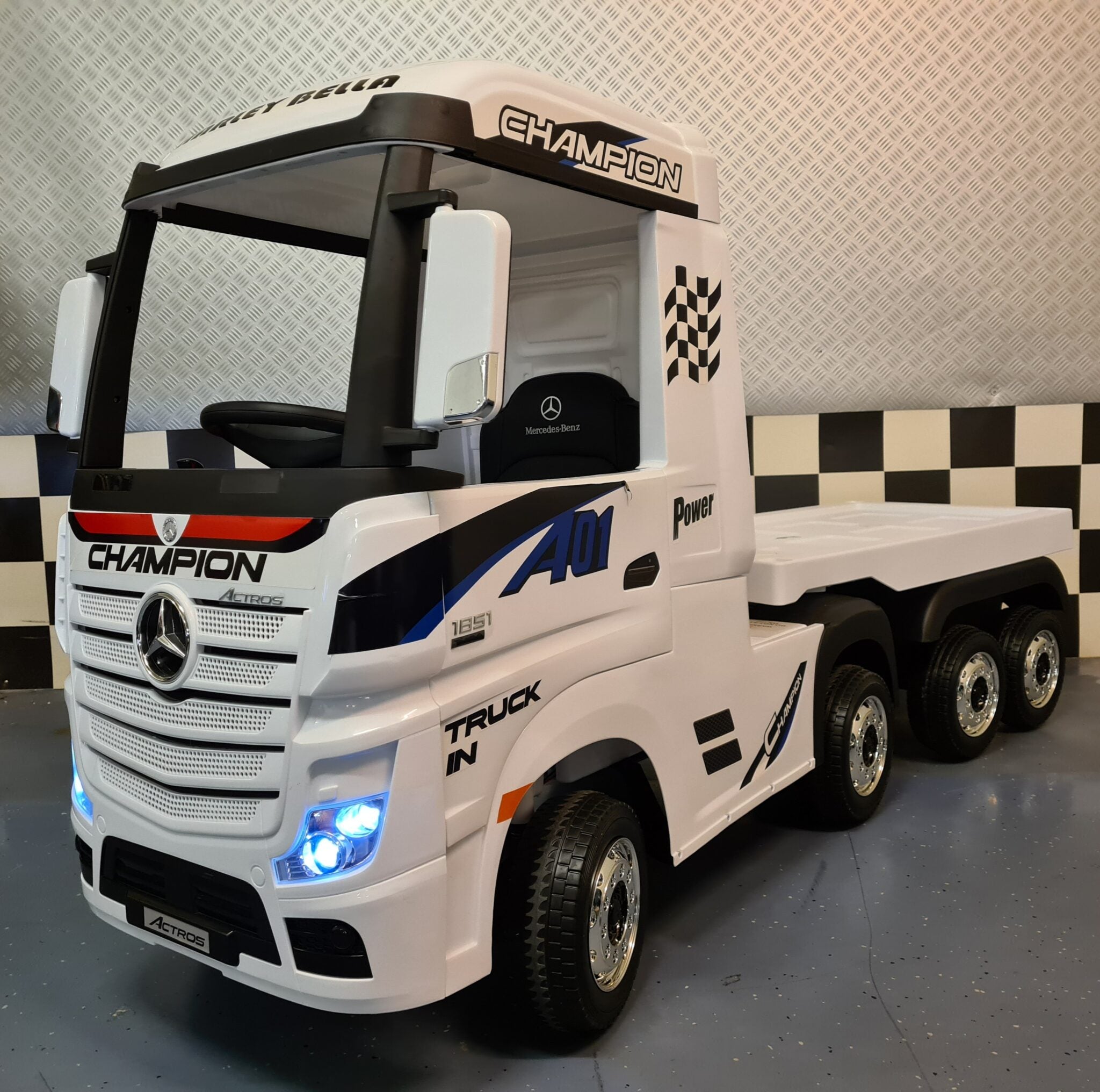 Kinder vrachtwagen Mercedes Actros met aanhanger wit