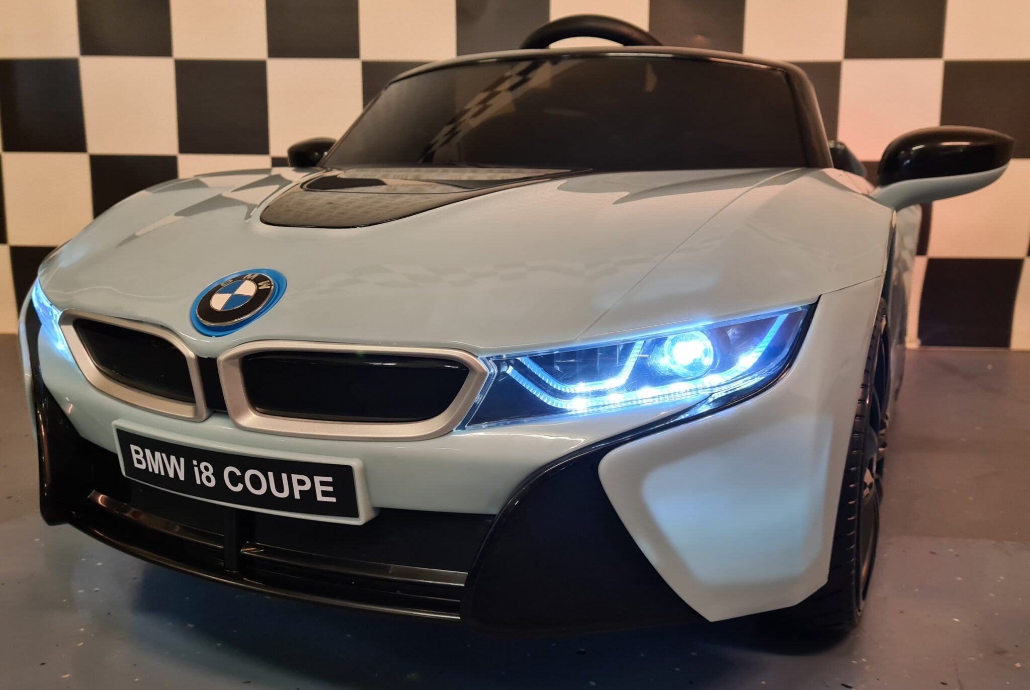 BMW i8 elektrische accu speelgoedauto 12V 2.4G afstandsbediening blauw