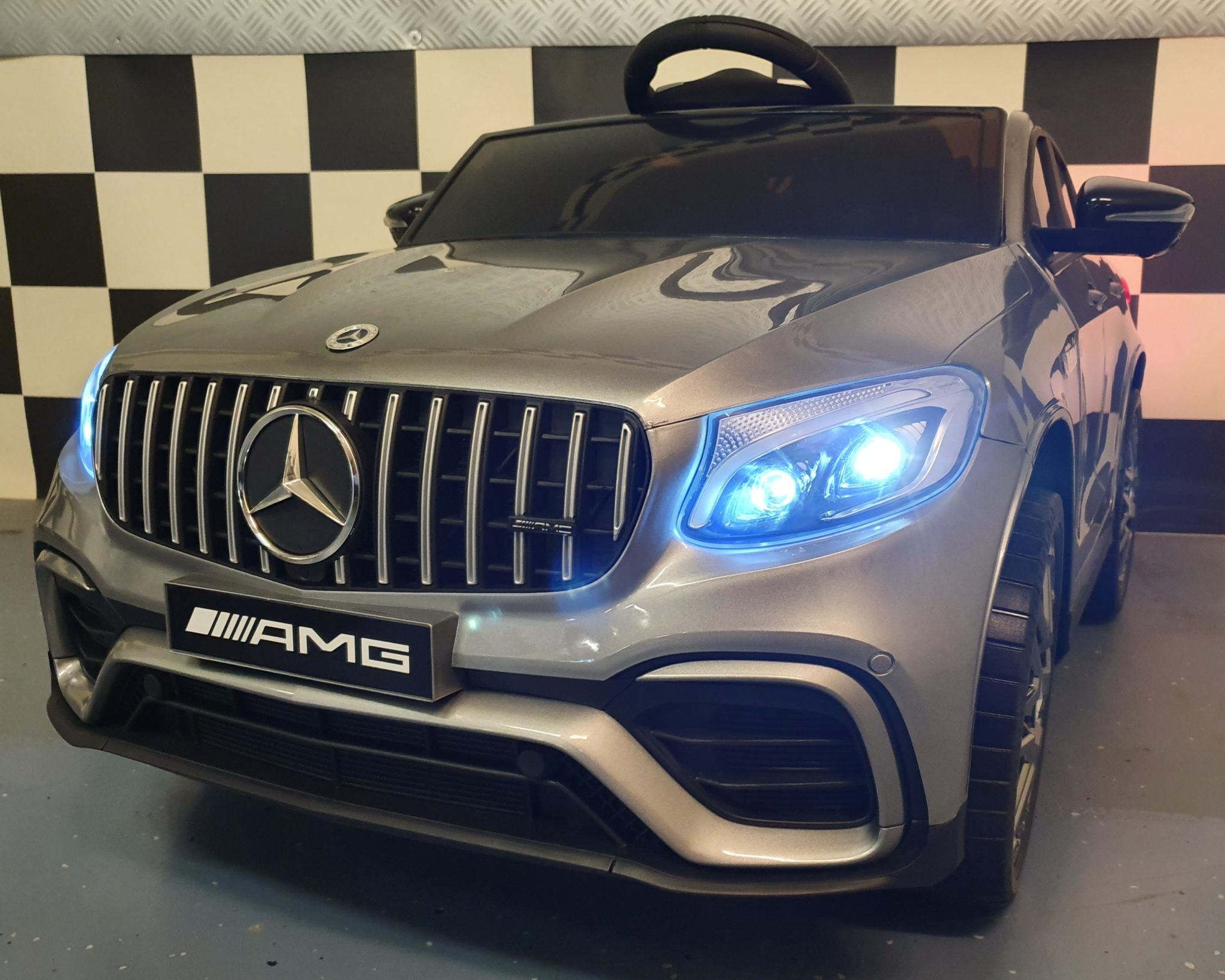 Kinder accu auto Mercedes GLC 12V metallic zilver 1 persoons