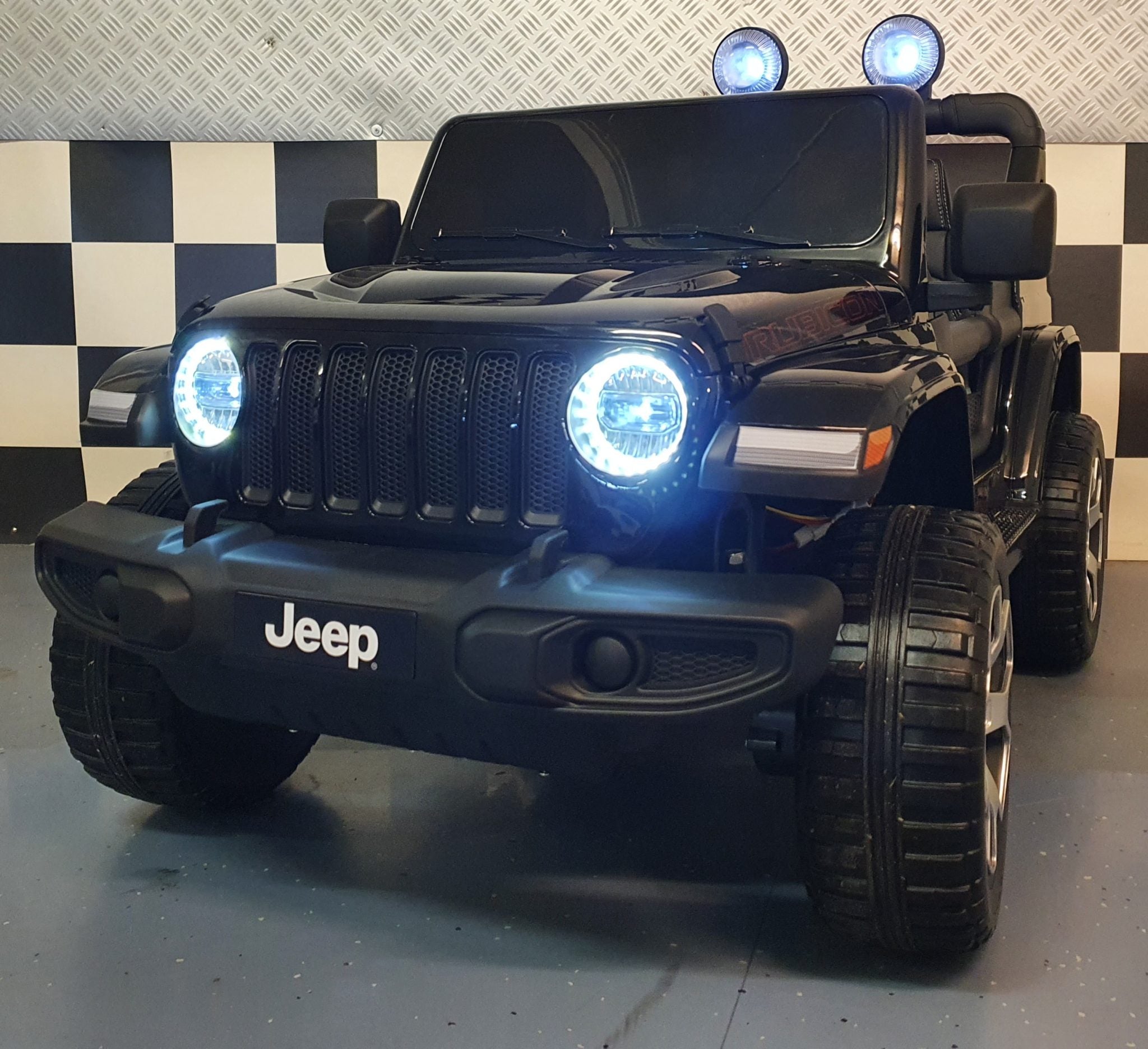 Jeep Wrangler accu kinderauto 12 volt 4 wheel drive RC en soft start