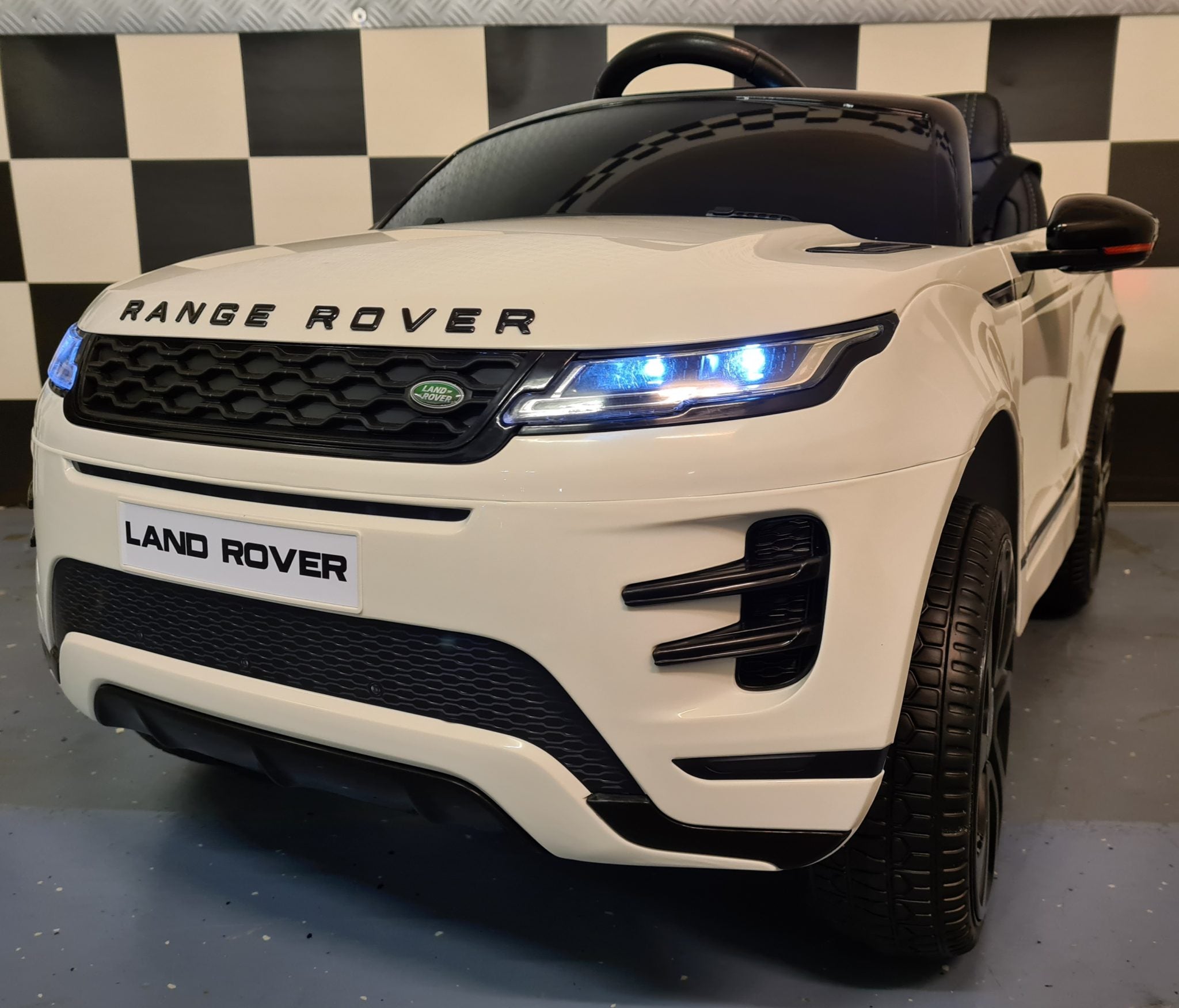 Kinderauto Evoque 12 volt met 4 motoren wit