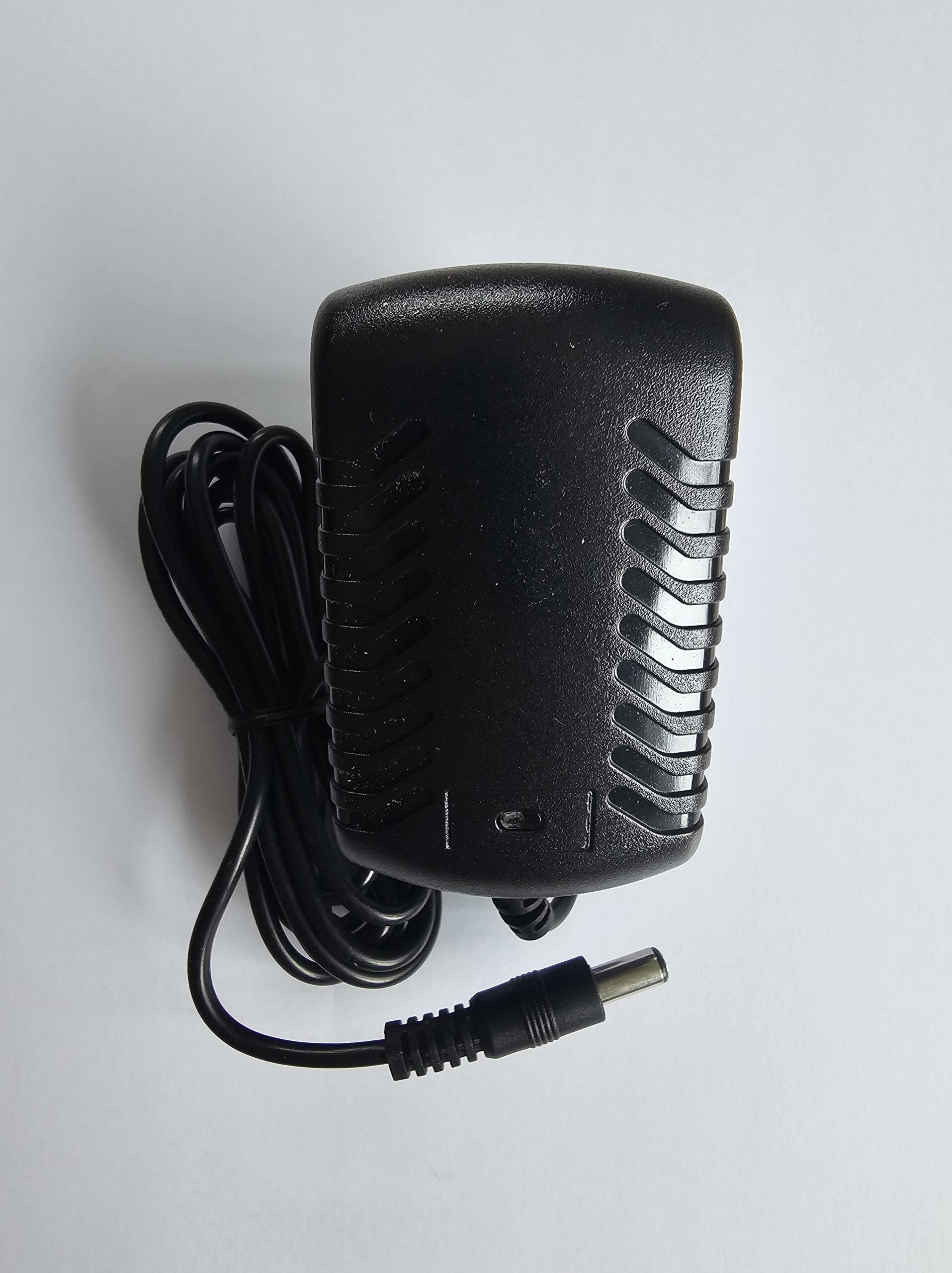 Oplader 24 volt 1.0a (1000ma) met ronde plug (geschikt voor 24 volt voertuigen)