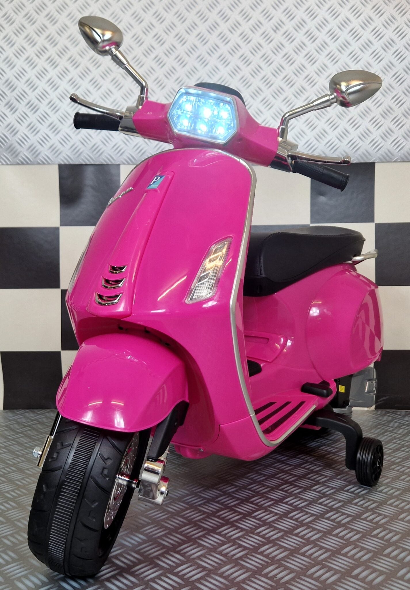 Accu kinderscooter Vespa Sprint 12 volt roze