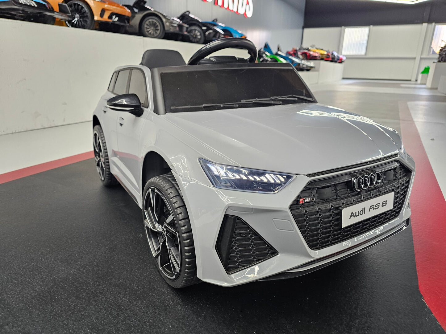 Elektrische kinderauto Audi RS 6 12 volt nardo grijs