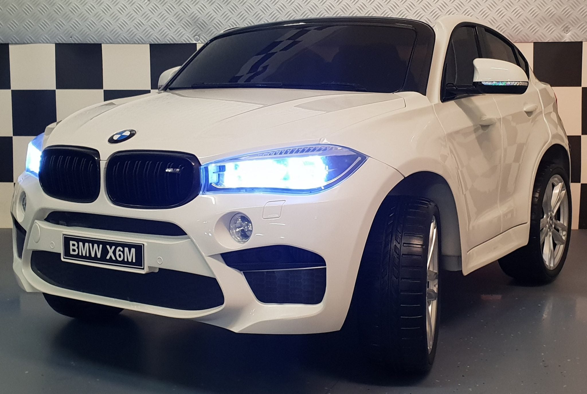 BMW X6 M serie kinderauto 2 persoons wit 12V 2.4G RC
