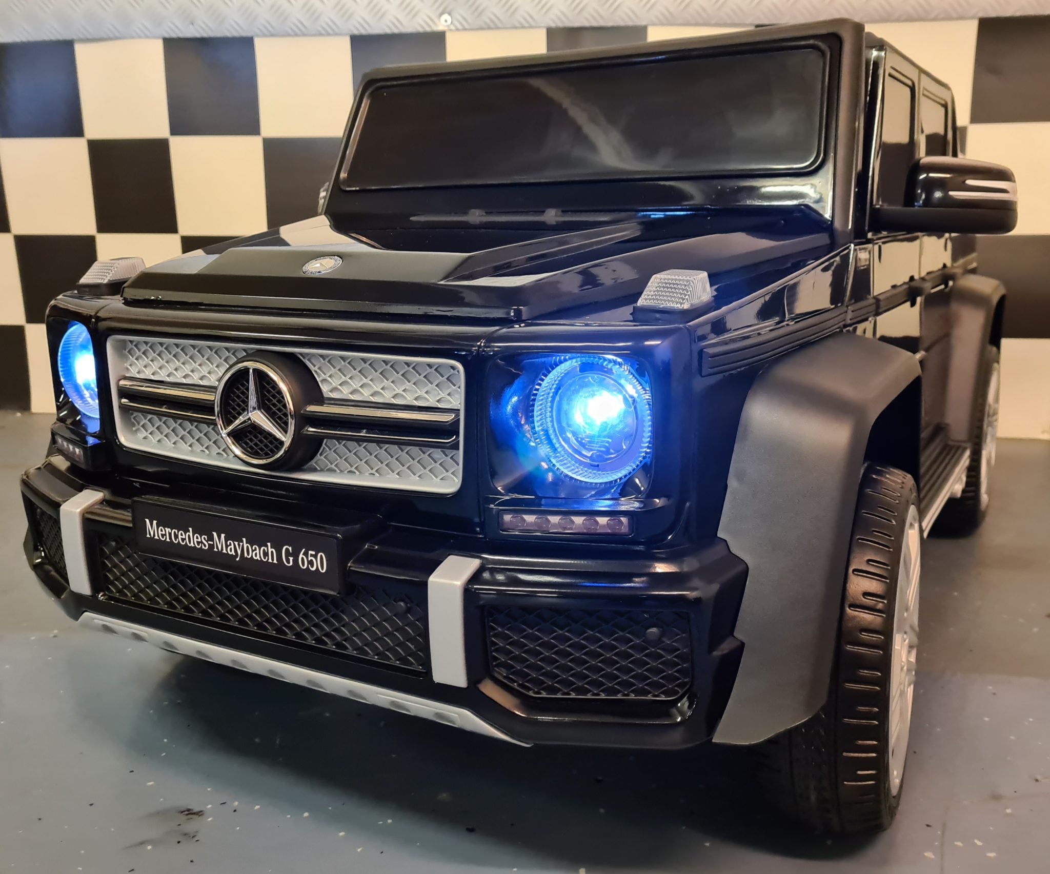 Elektrische kinderauto Mercedes Maybach G650 12Volt 1 persoons