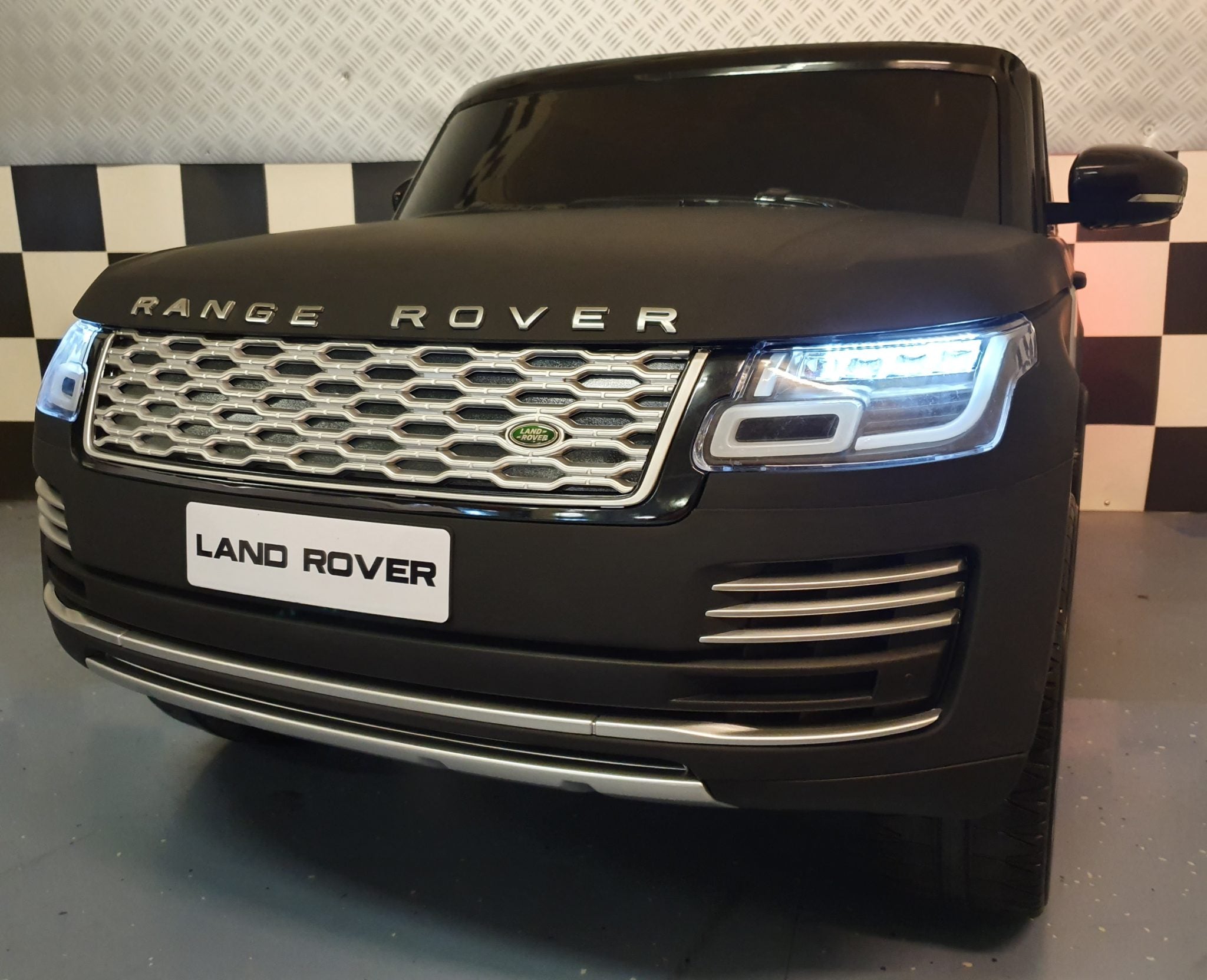 Elektrische kinderauto Range Rover HSE Sport 2 persoons 12V 4 motoren mat zwart