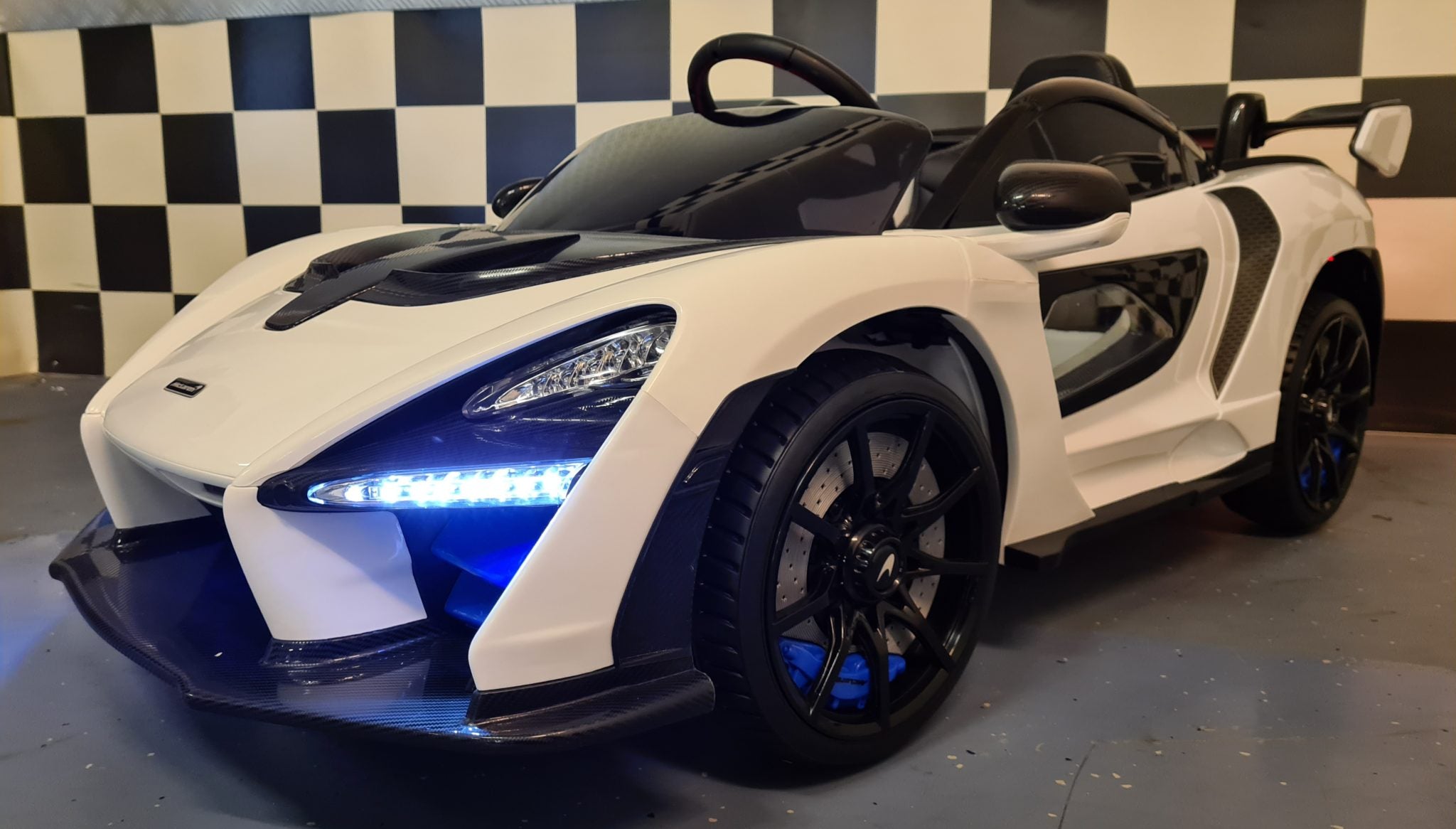 McLaren Senna accu kinderauto 12V 2.4G RC wit