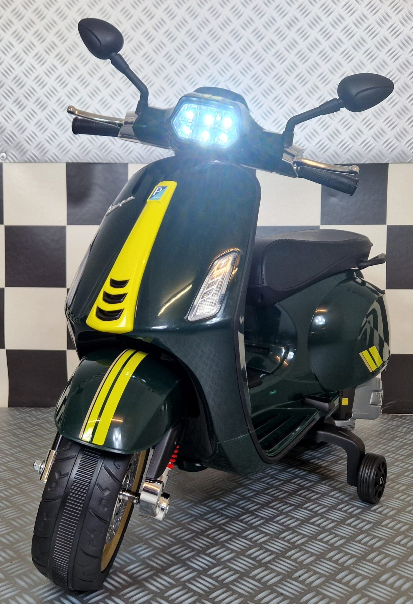 Elektrische kinderscooter Vespa Sprint 12 volt groen