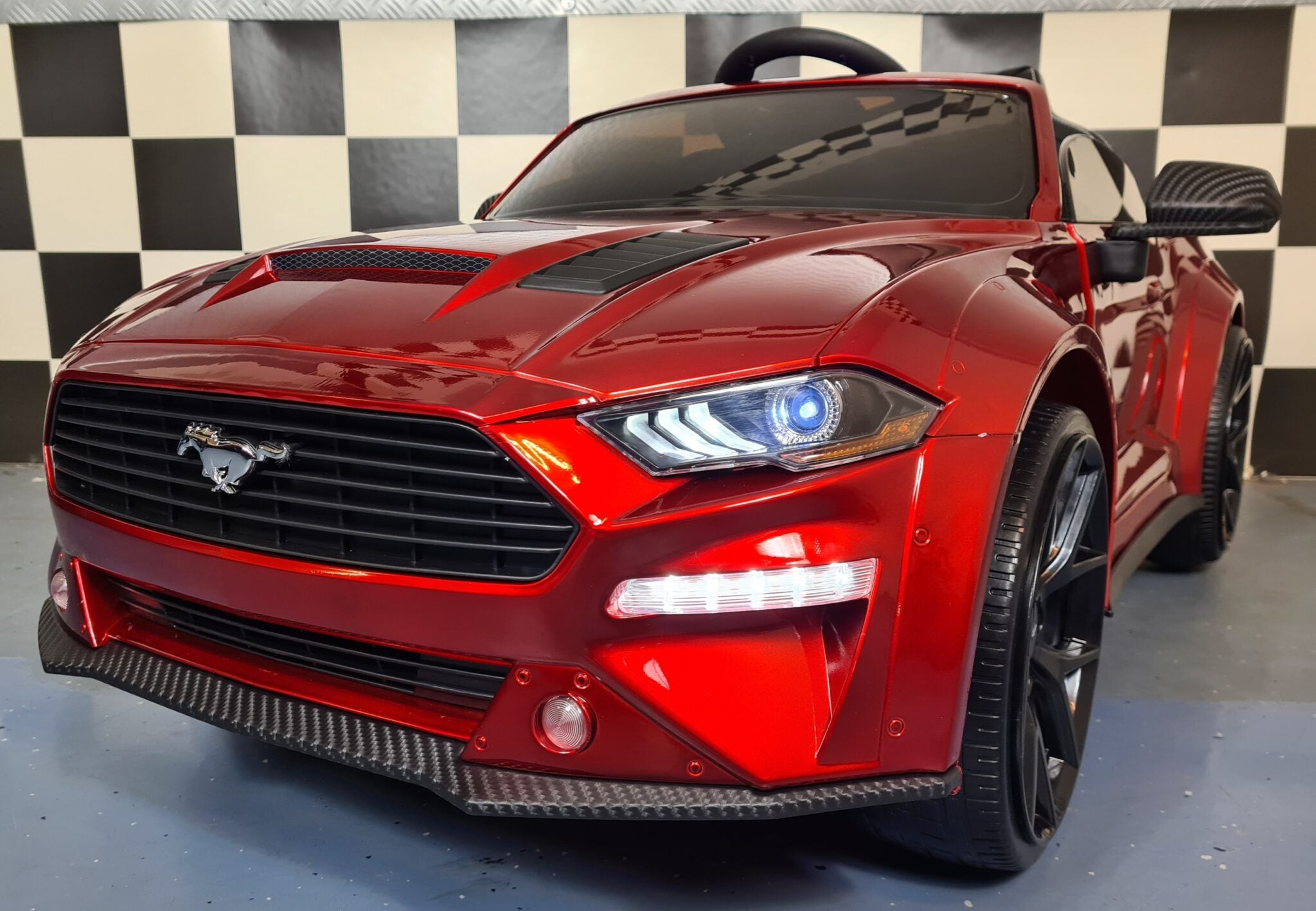 Kinderauto Ford Mustang 24 volt drift en RC metallic rood
