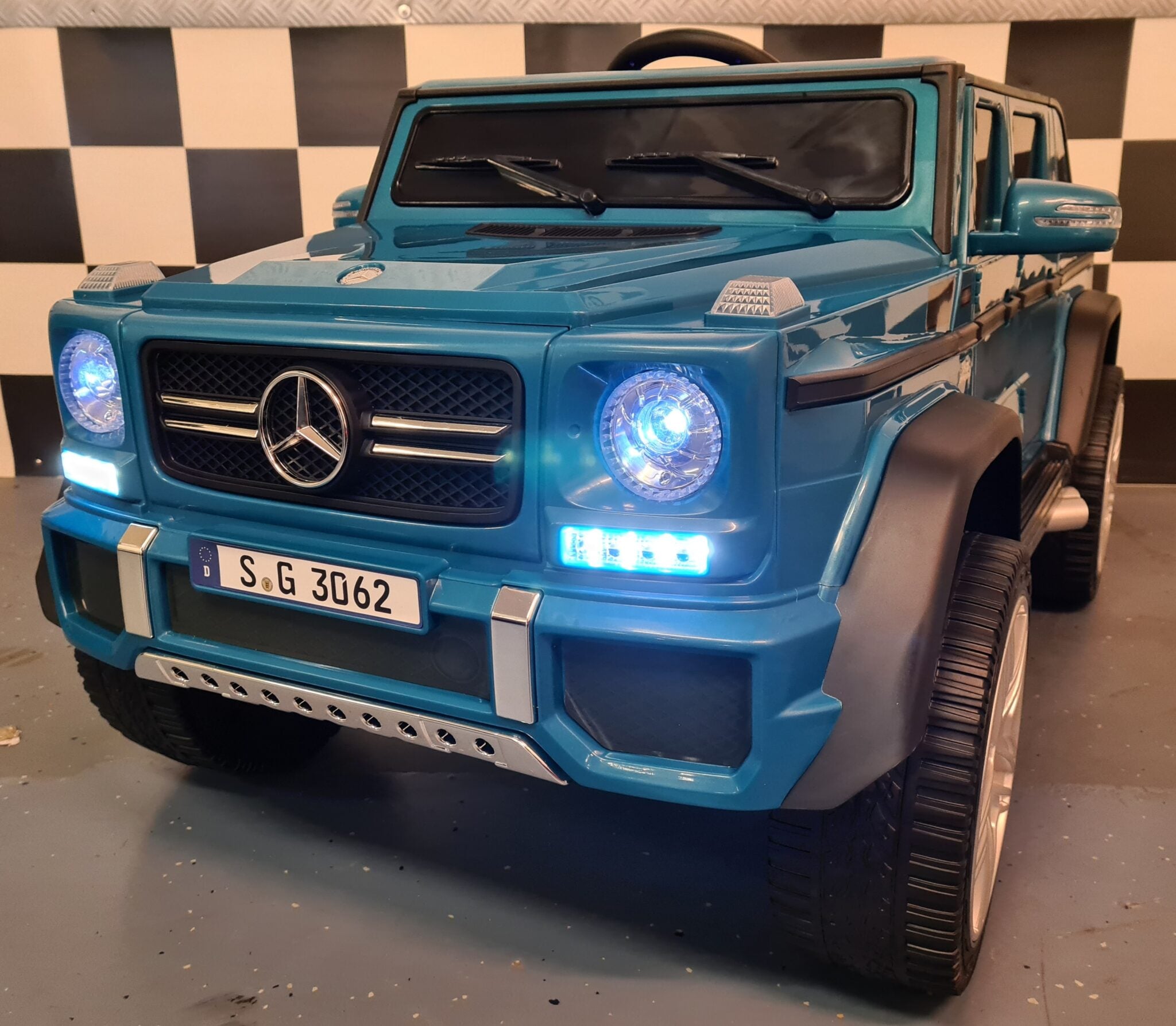 Kinderauto Mercedes Maybach G650 12Volt 1 persoons blauw