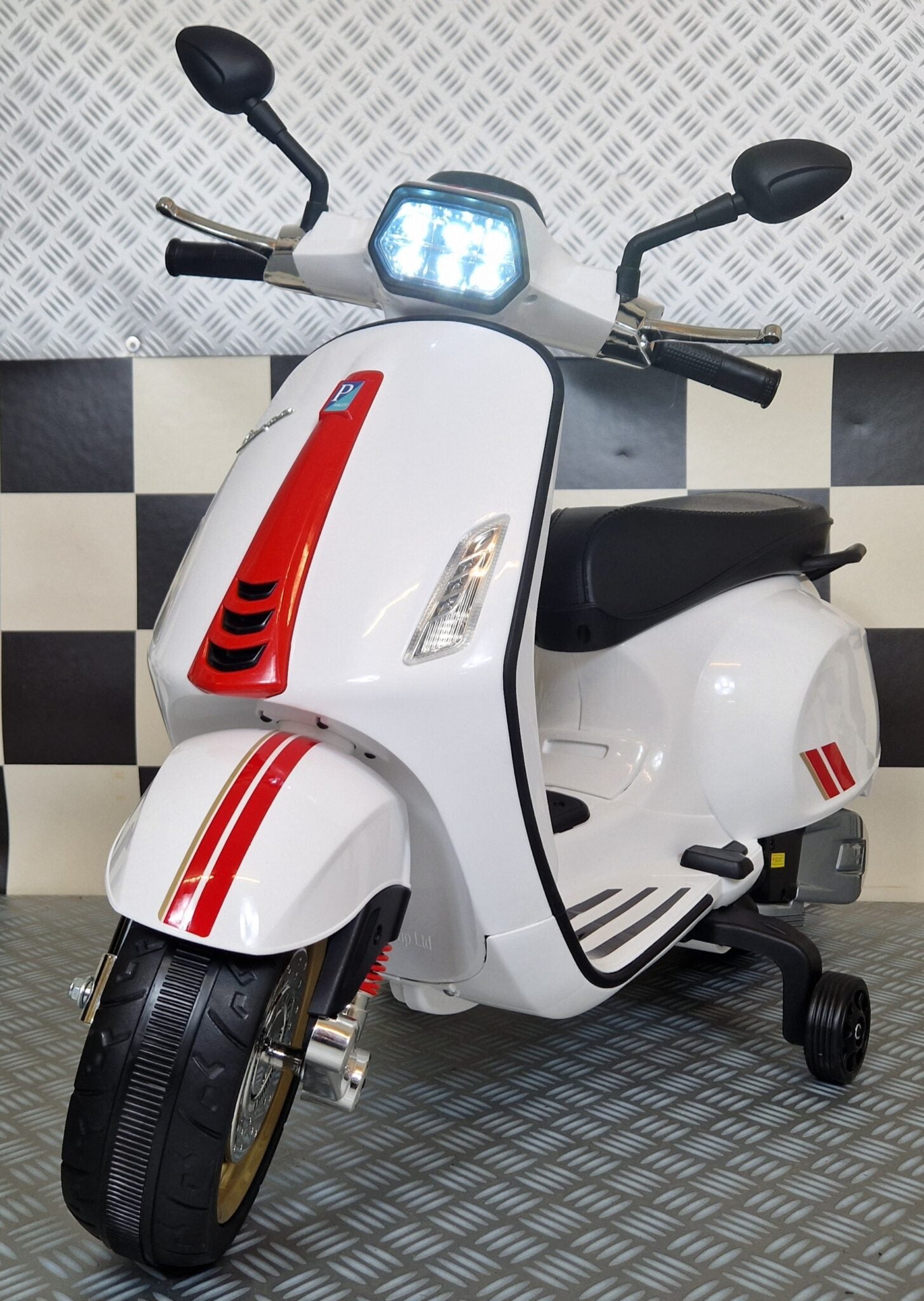 Kinderscooter Vespa Sprint 12 volt wit