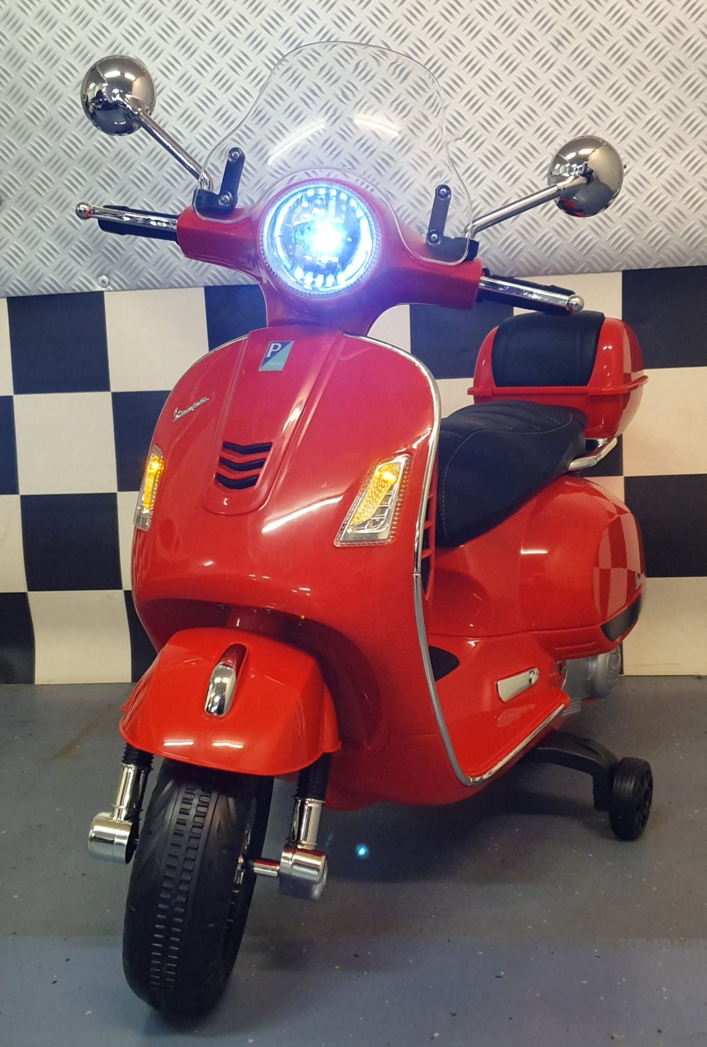 Accu kinder scooter Vespa 12 volt rood