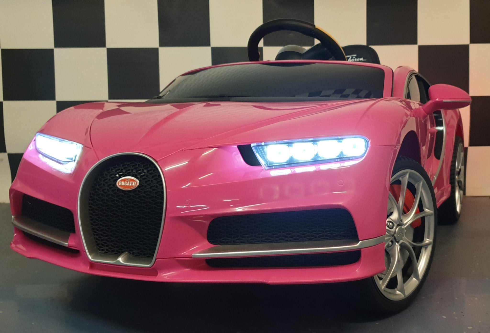 Accu Kinderauto Bugatti Chiron roze 12 volt