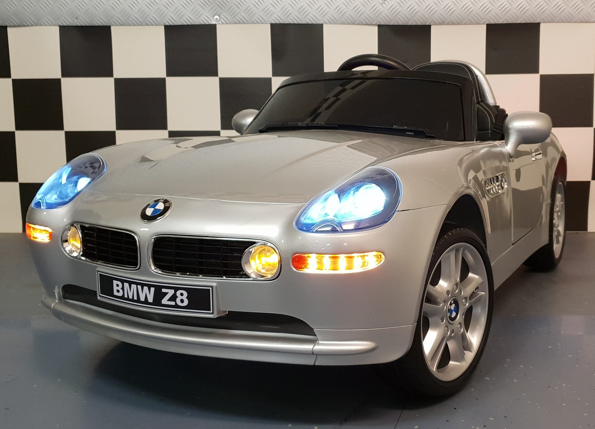 Kinder accu speelgoedauto BMW Z8 met afstandsbediening