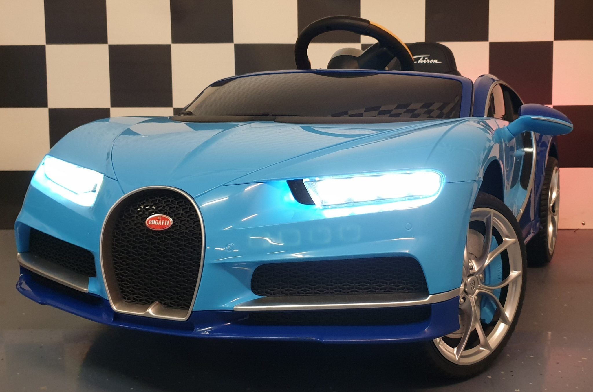 Elektrische speelgoedauto Bugatti Chiron blauw 12 volt