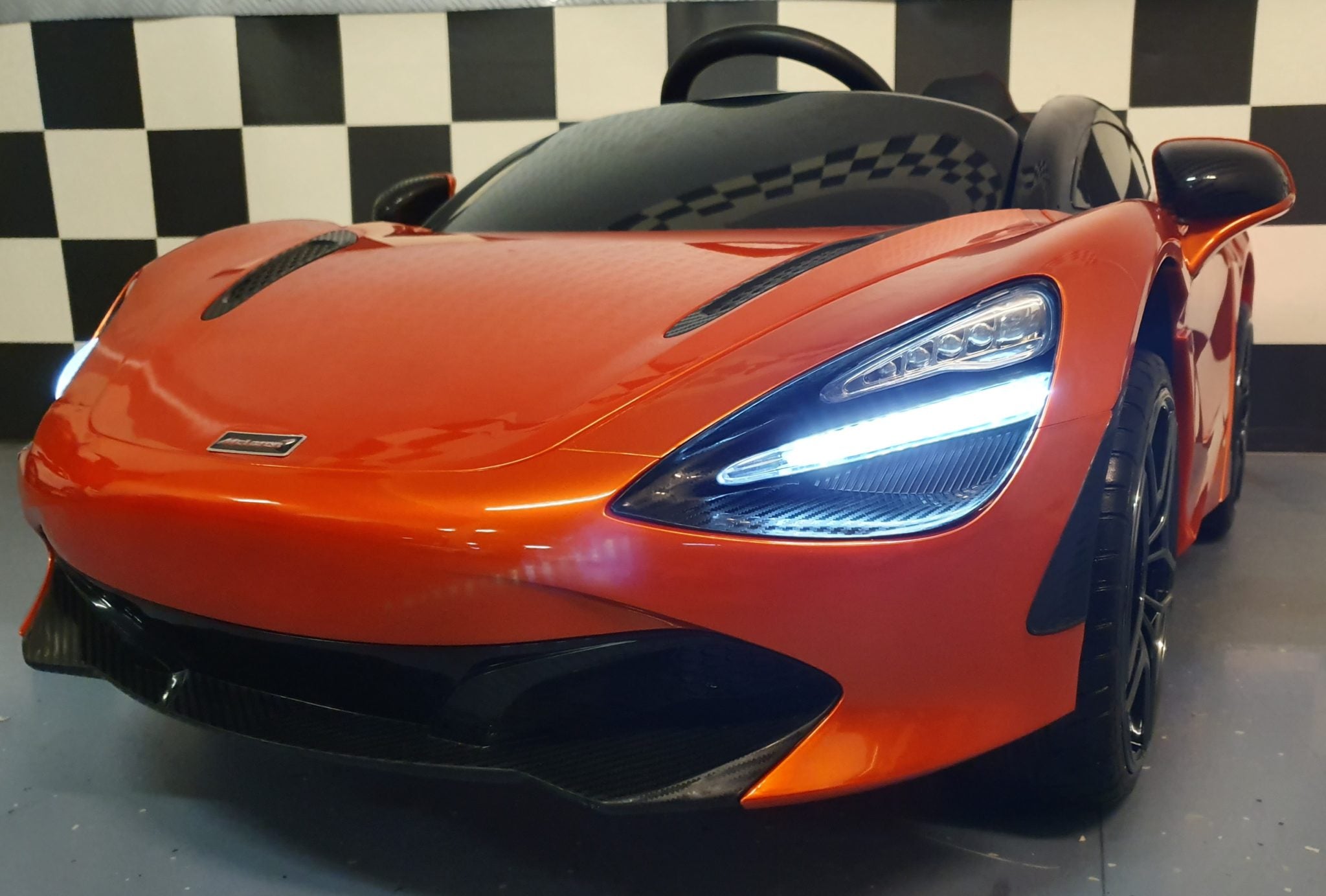 Kinder auto McLaren 720S elektrische accu auto 12V metallic oranje