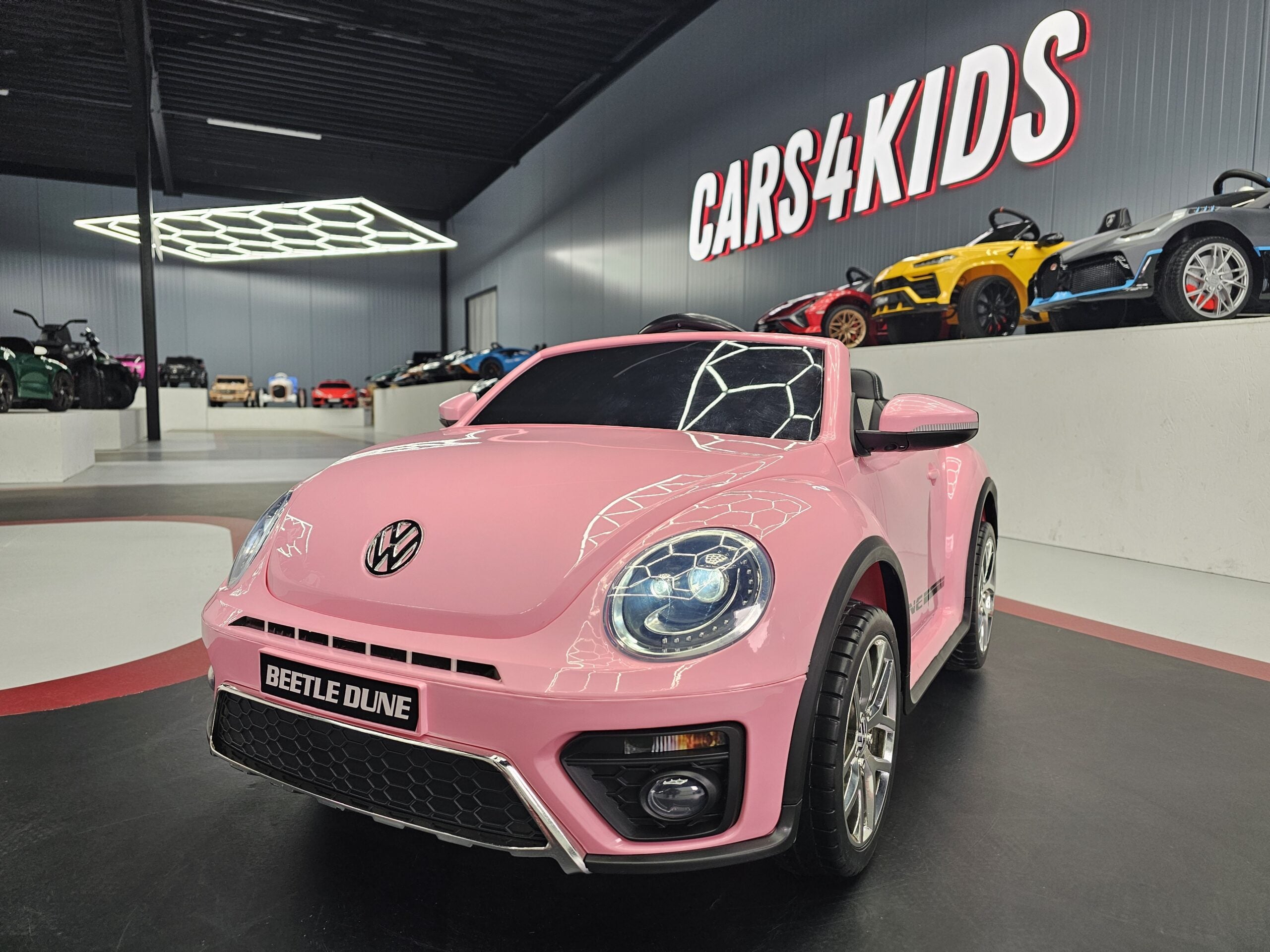 VW Beetle elektrische kinderauto 12 volt roze