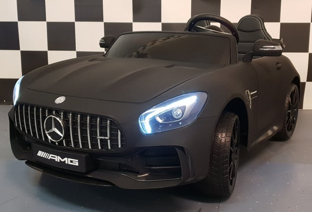 2 persoons accu kinderauto Mercedes AMG GTR 2x12 volt 4WD mat zwart