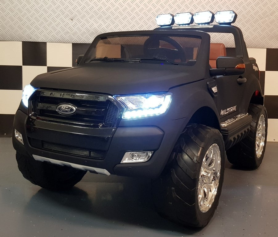 Elektrische kinderauto Ford New Ranger 4WD 2x12V 2.4G RC MP4 mat zwart