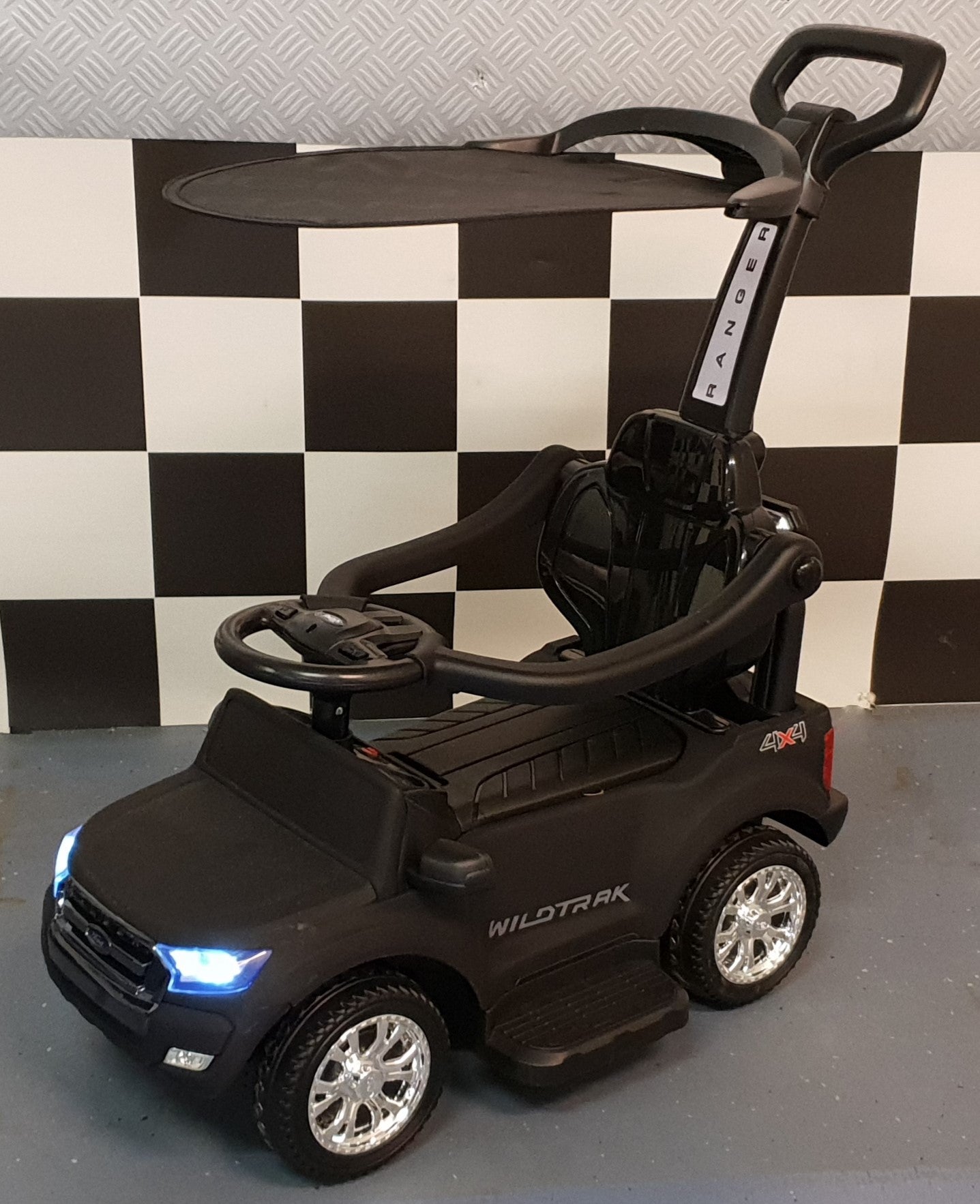 Mini Ford loopauto 6V loop/duw functie mat zwart
