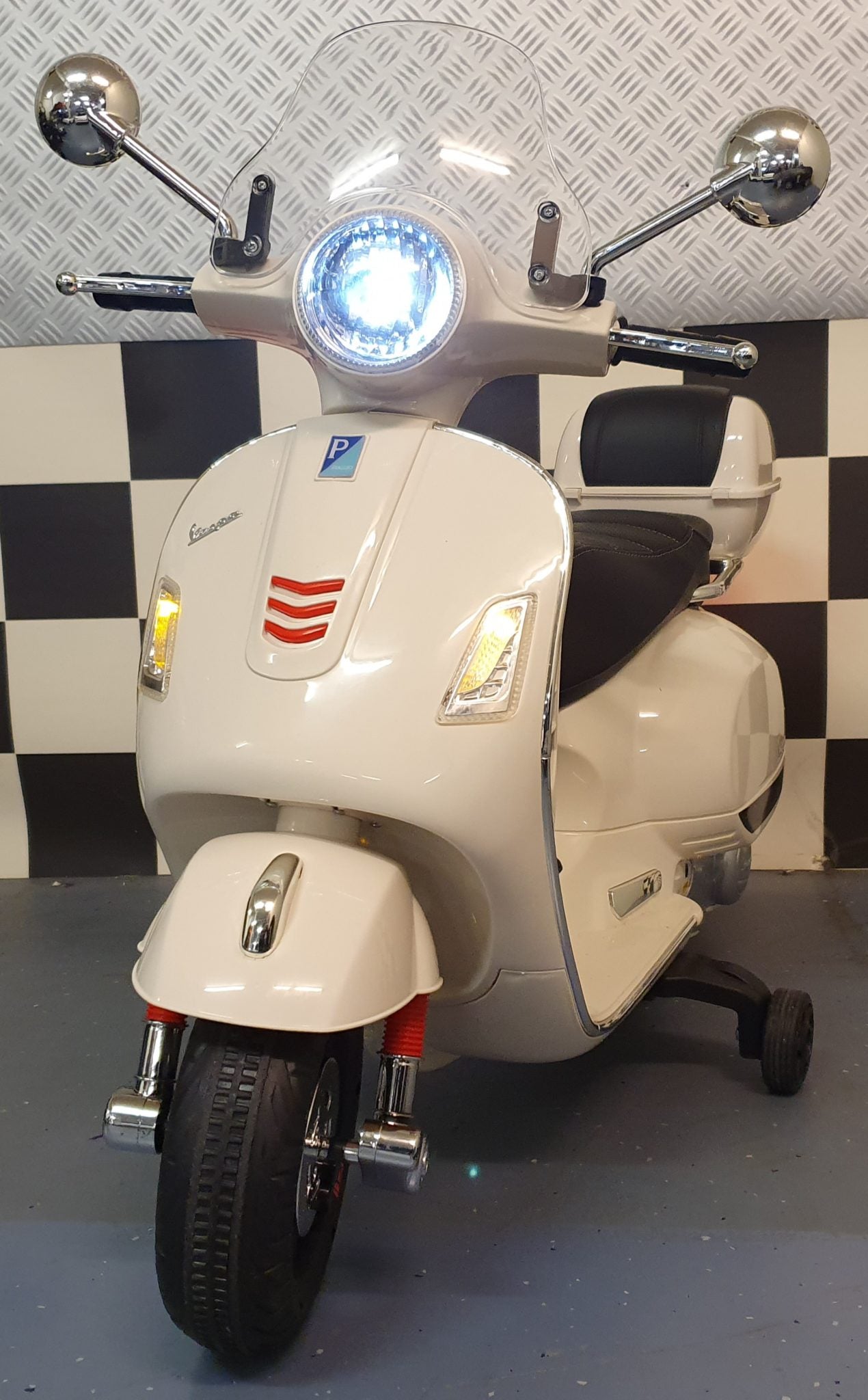 Vespa kinder scooter 12 volt wit